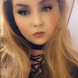 Meet your Posher, April